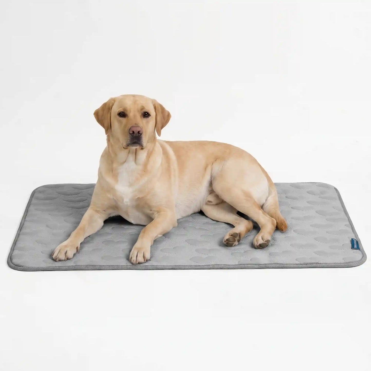 Frostcore™ Cooling Mat - Hearts Grey